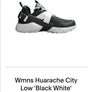 Nike Huarache City Low- ‘Black White’